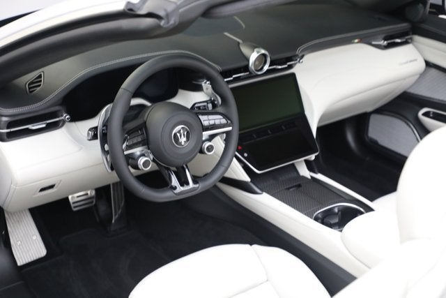 2026 Maserati GranCabrio Modena