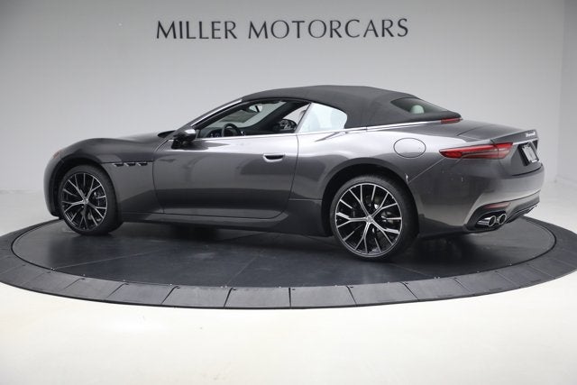 2026 Maserati GranCabrio Modena