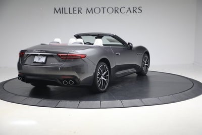 2026 Maserati GranCabrio Modena