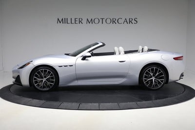 2026 Maserati GranCabrio Modena