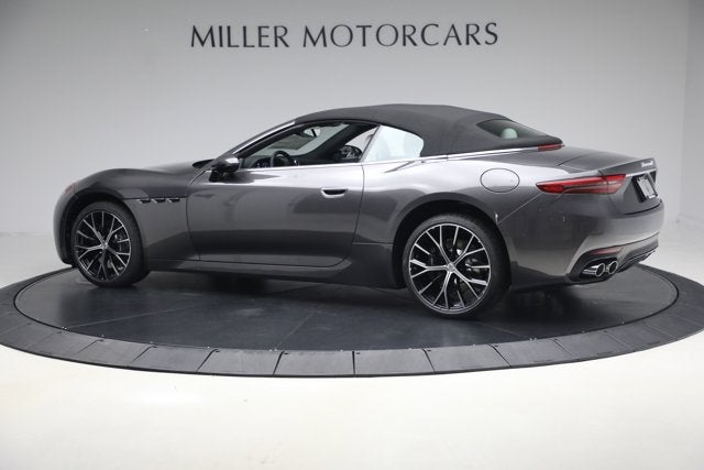 2026 Maserati GranCabrio Modena