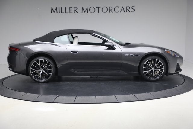2026 Maserati GranCabrio Modena