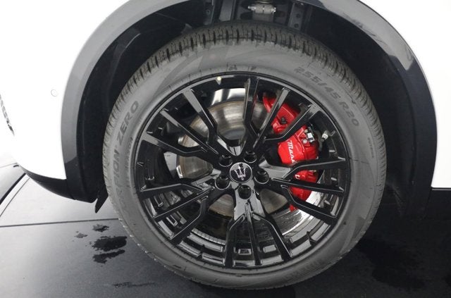 2025 Maserati Grecale Modena