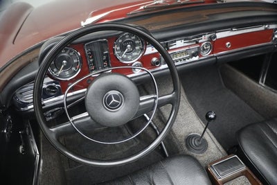 1968 Mercedes-Benz 280SL Base