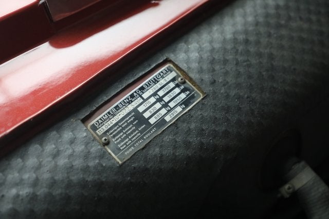 1968 Mercedes-Benz 280SL Base