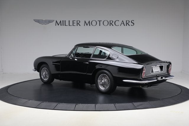 1968 Aston Martin DB6 Base
