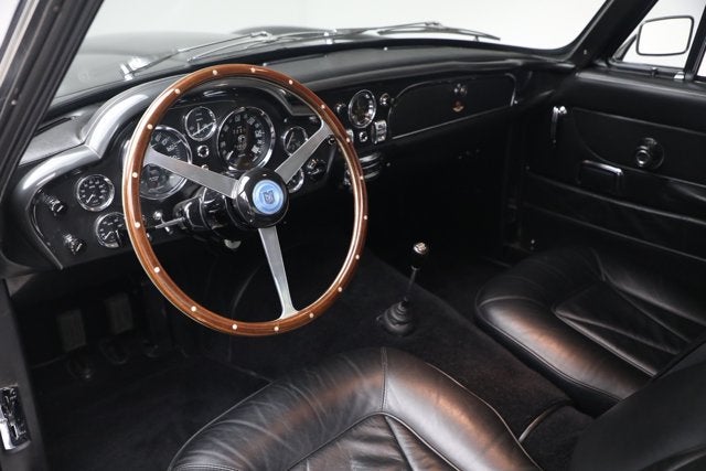1968 Aston Martin DB6 Base