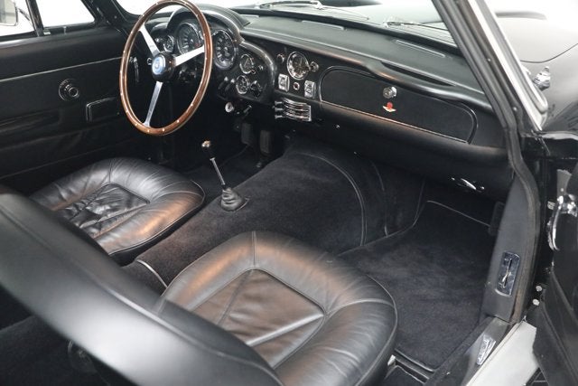 1968 Aston Martin DB6 Base
