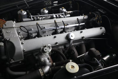1968 Aston Martin DB6 Base