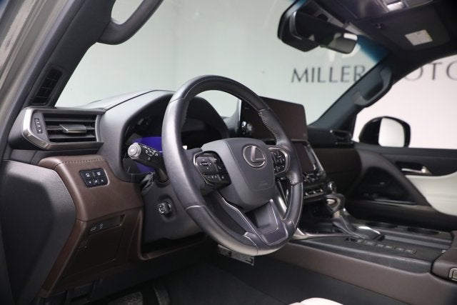 2023 Lexus LX 600 Luxury