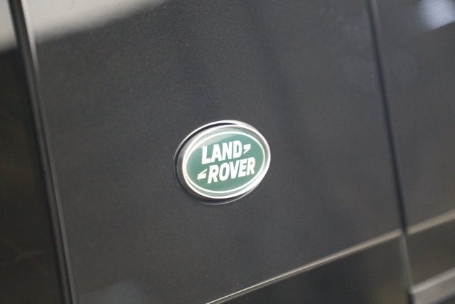 2024 Land Rover Defender 110 V8 P525