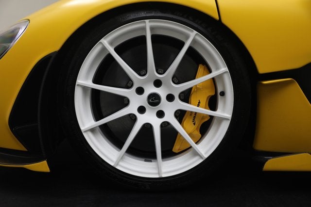 2015 McLaren P1 Base