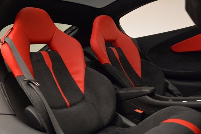 2017 McLaren 570GT Base