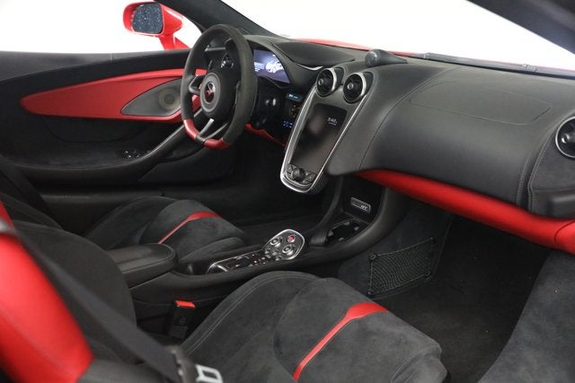 2017 McLaren 570GT Base