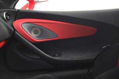 2017 McLaren 570GT Base