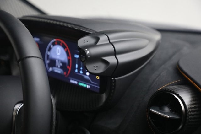 2024 McLaren 750S Performance