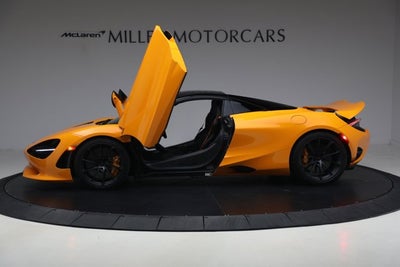 2025 McLaren 750S Spider Performance