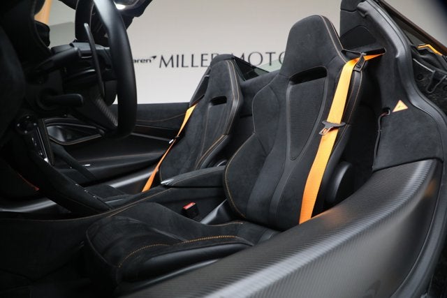 2025 McLaren 750S Spider Performance
