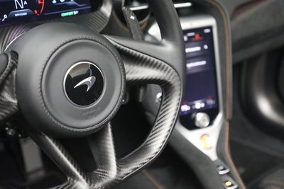 2025 McLaren 750S Spider Performance