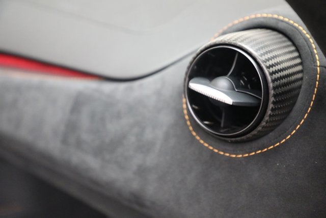 2025 McLaren 750S Spider Performance