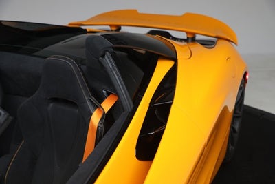 2025 McLaren 750S Spider Performance