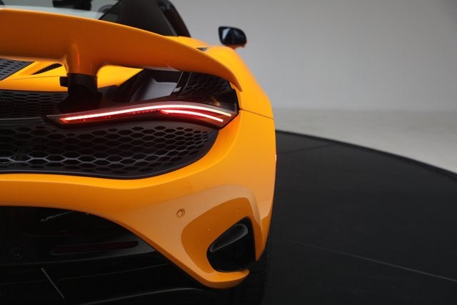 2025 McLaren 750S Spider Performance