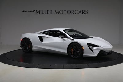 2023 McLaren Artura Performance