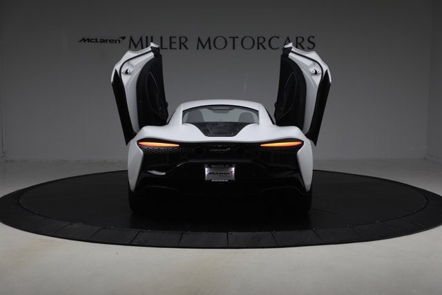 2023 McLaren Artura Performance