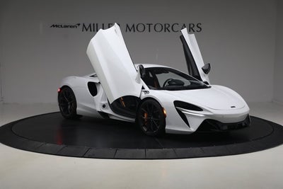 2023 McLaren Artura Performance