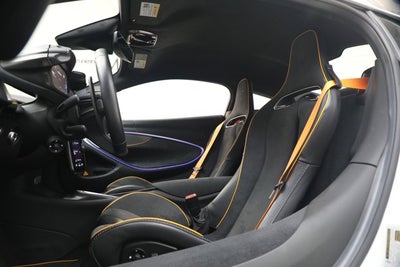 2023 McLaren Artura Performance
