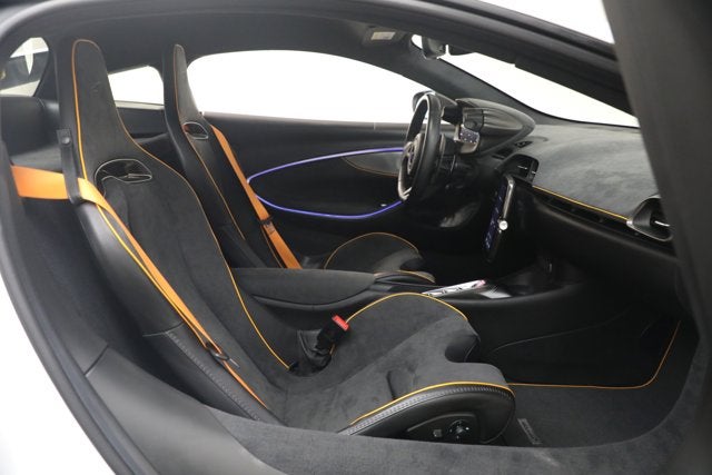 2023 McLaren Artura Performance