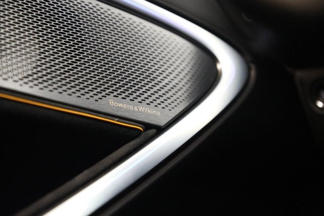 2023 McLaren Artura Performance