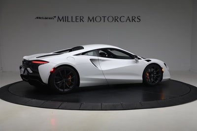 2023 McLaren Artura Performance
