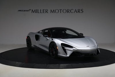 2023 McLaren Artura TechLux