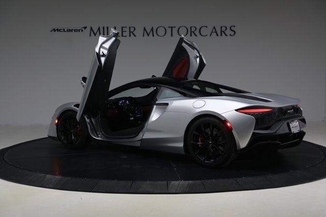 2023 McLaren Artura TechLux