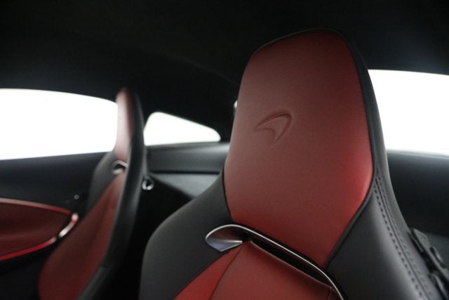 2023 McLaren Artura TechLux