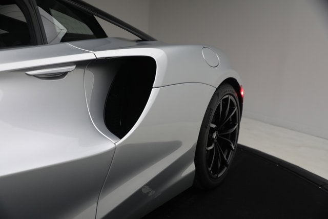 2023 McLaren Artura TechLux