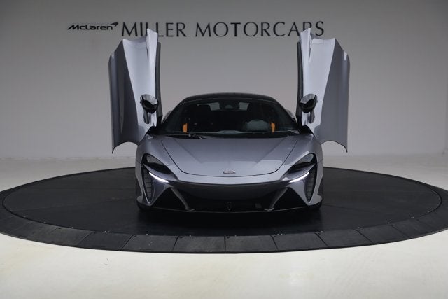2024 McLaren Artura Performance