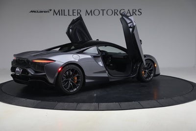2024 McLaren Artura Performance