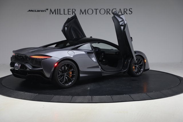 2024 McLaren Artura Performance