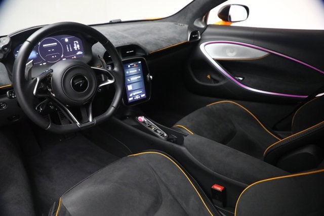 2024 McLaren Artura Performance