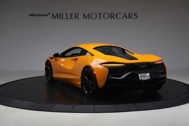 2024 McLaren Artura Performance