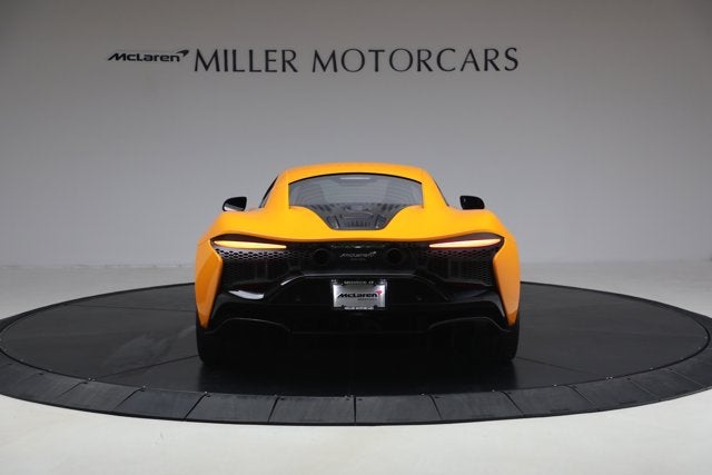 2024 McLaren Artura Performance