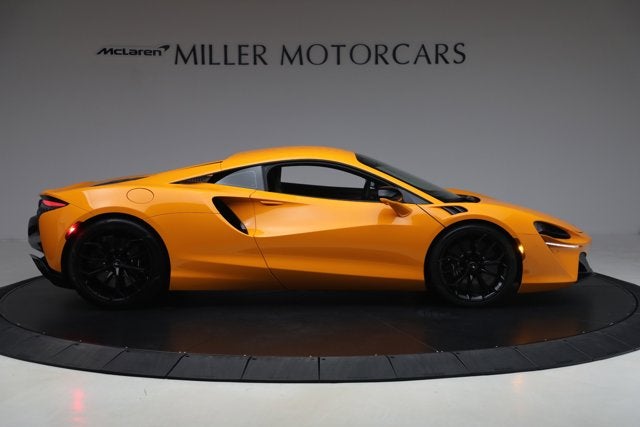 2024 McLaren Artura Performance