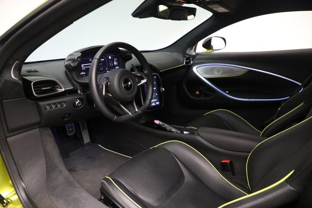 2024 McLaren Artura TechLux