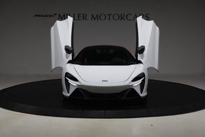2023 McLaren Artura Base