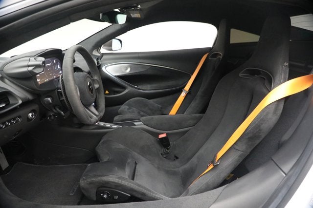 2023 McLaren Artura Base