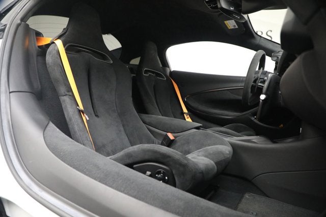 2023 McLaren Artura Base