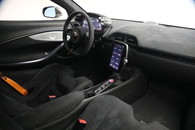 2023 McLaren Artura Base