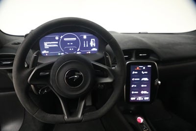 2023 McLaren Artura Base